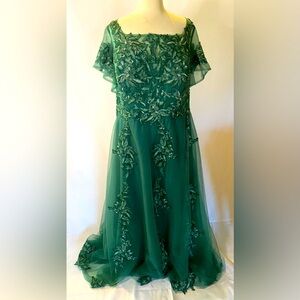 Plus size wedding dress, formal floor length gown unmarked size 24